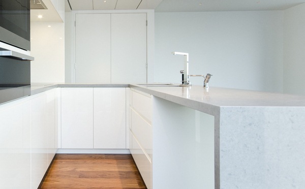 white granite kitchen worktop