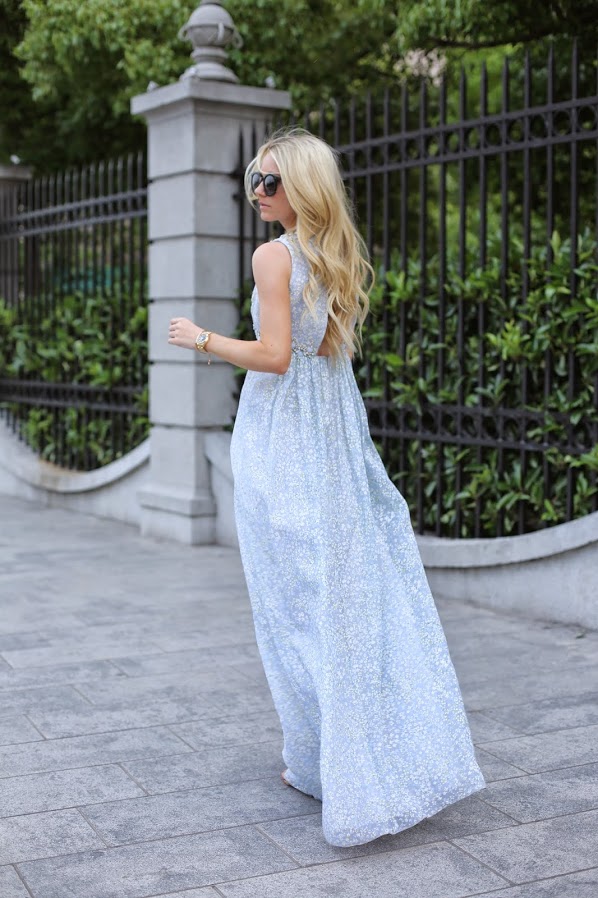 How to Style Maxi Dress: 20 Amazing Outfit Ideas to Inspire You