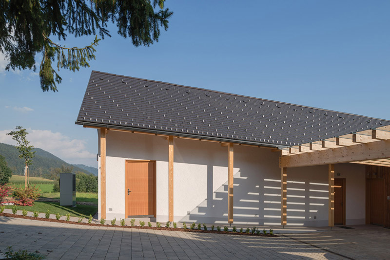 Modern Wooden House by Biro Gasperic, Velesovo, Slovenia DesignRulz.com
