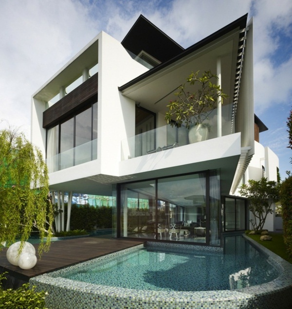 Singapore luxury cottage with pool