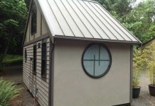 Excellent and very low cost decoration for tiny apartments and studios