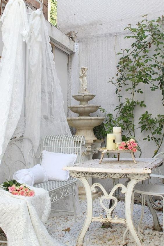 French styled shabby chic fountain