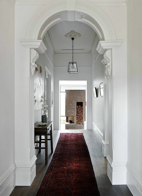 Red classic einrichen carpet in the long hallway corridor