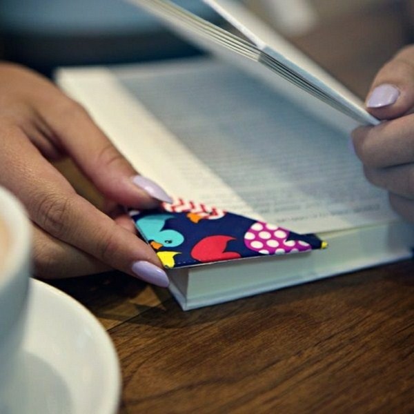 Bookmark with do it yourself pattern