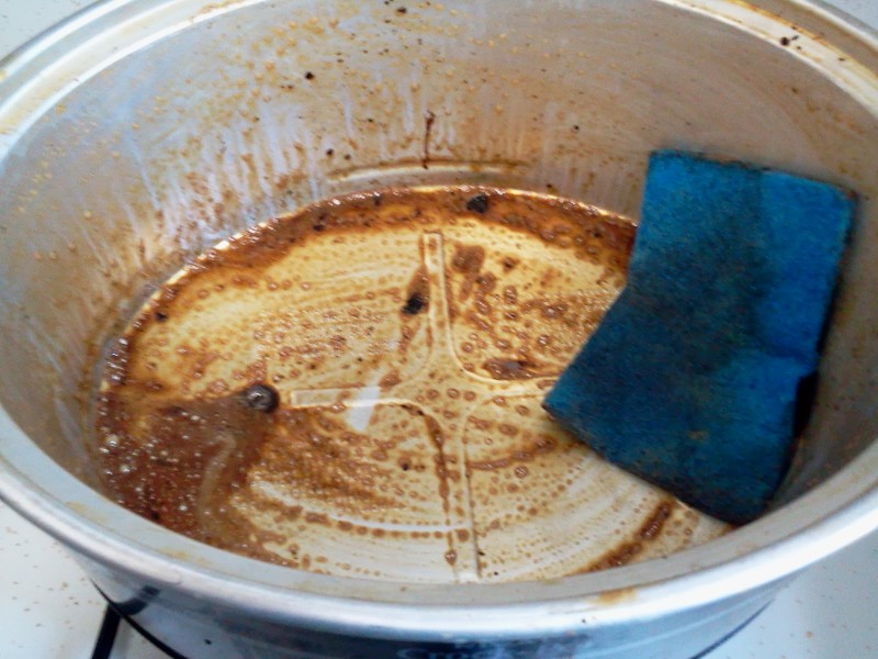 Clean Your Crockpot With Fume-Free Easy Off