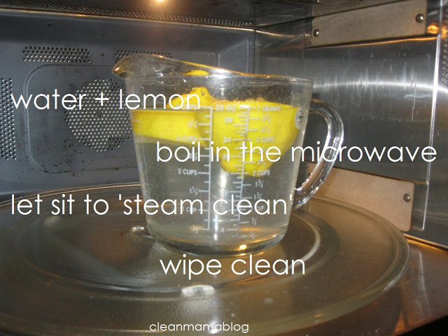 Clean Your Microwave With Water And Lemon
