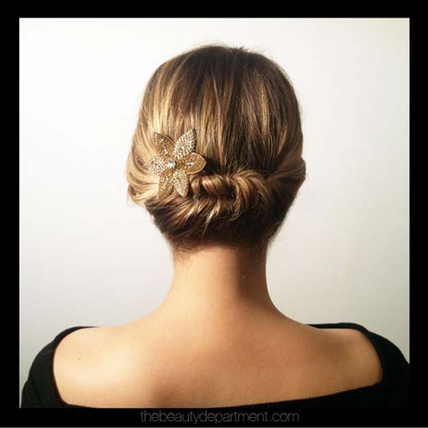 Cool and Easy DIY Hairstyles - Quick Twist Hairstyle - Quick and Easy Ideas for Back to School Styles for Medium, Short and Long Hair - Fun Tips and Best Step by Step Tutorials for Teens, Prom, Weddings, Special Occasions and Work. Up dos, Braids, Top Knots and Buns, Super Summer Looks http://diyprojectsforteens.com/diy-cool-easy-hairstyles