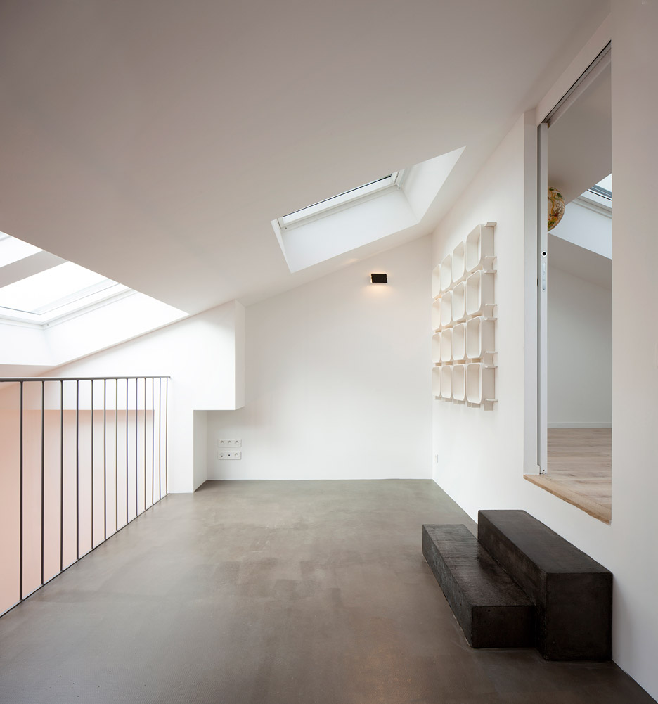 Cairos Architecture Uses Mezzanine Level To Create More Room Inside Paris Apartment