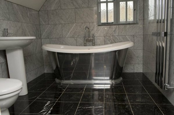 Bathroom Floor Tiles – The Black Tiles Regarded As Appropriate!