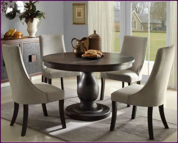 To Make Beautiful House With Round Tables