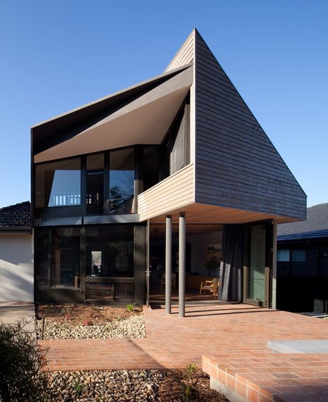 Bent Architecture's Wooden Extension Screens A Melbourne Home From Neighbouring "McMansion"