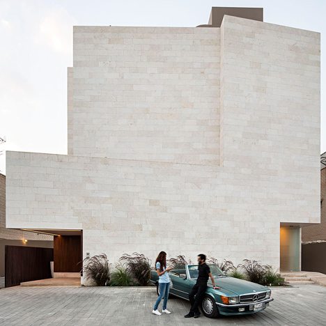 Box House In Kuwait Contains A Trio Of Apartments With Private Courtyards
