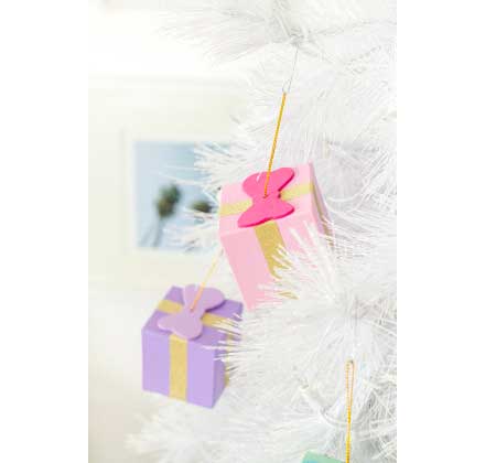 DIY Gift Box Ornaments For The Holiday Collective