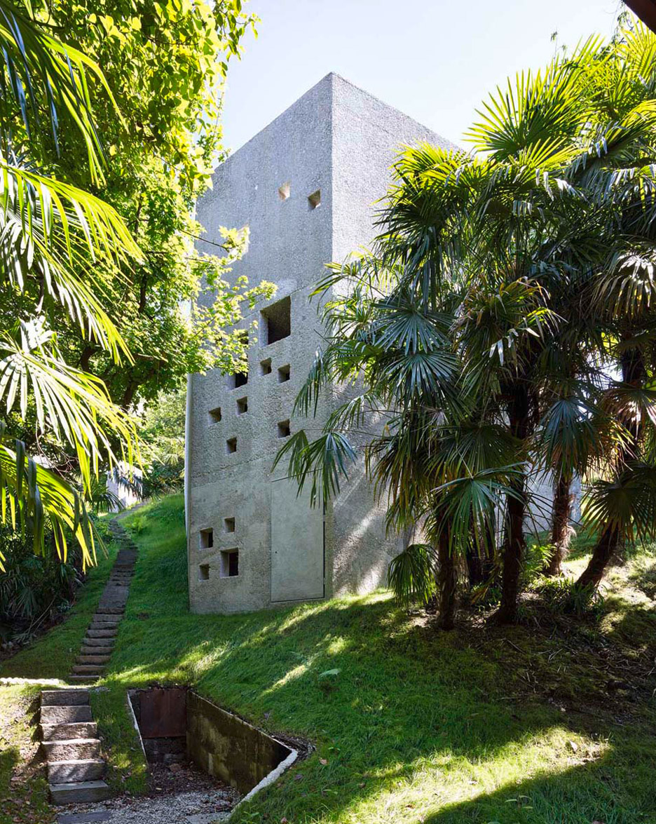 Lakeside Home Designed By Wespi De Meuron Romeo Architetti As “archaic Stone Block”