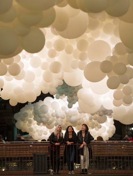 Charles Pétillon Fills Covent Garden Market With 100,000 White Balloons