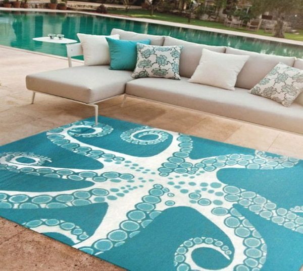 Modern Carpets Give A Cool Look Outdoor