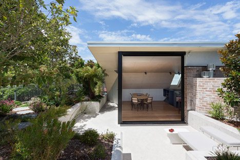 CO-AP Creates Rooftop Oasis For Residents Of A Sydney Penthouse