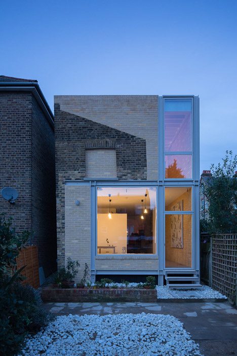 Remodelled London House Extension Reveals The Outline Of Its Predecessor