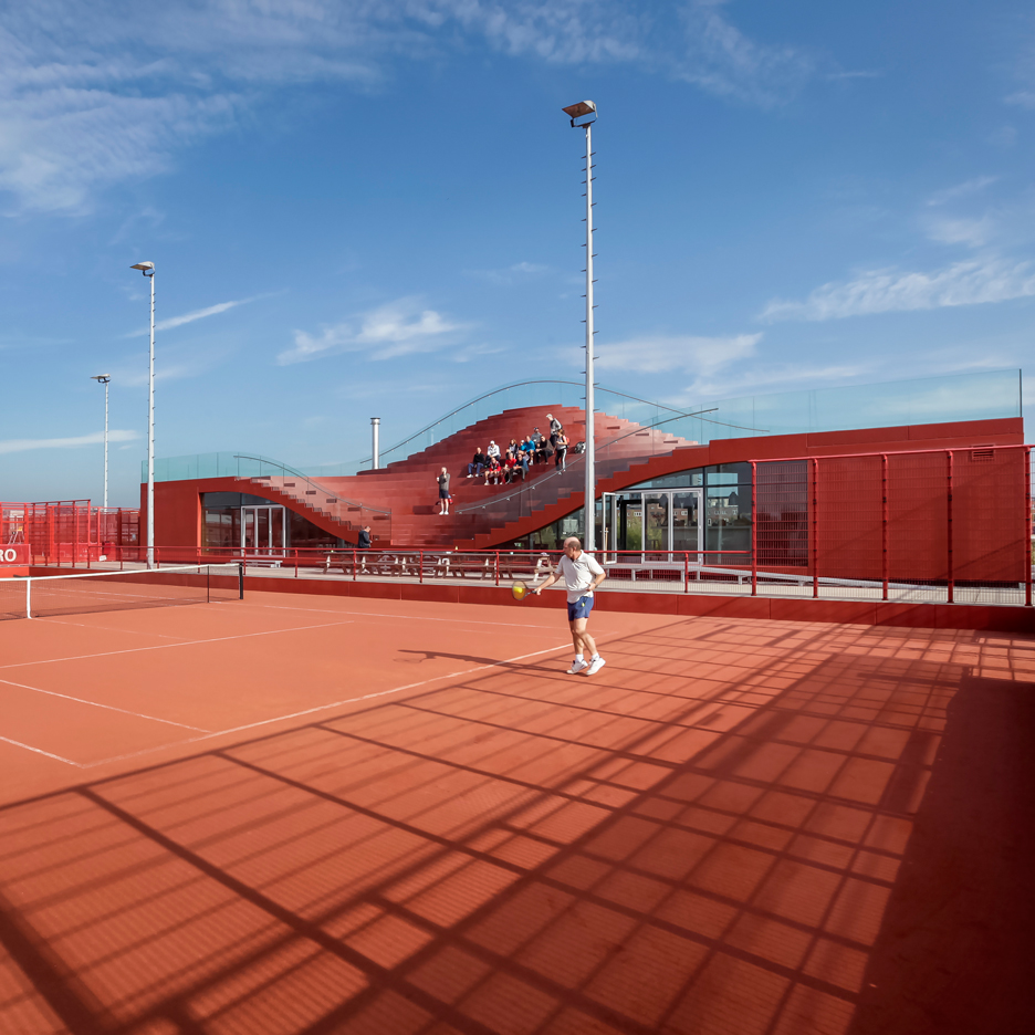 MVRDV Completes Amsterdam Tennis Clubhouse With Seating Bowl On The Roof