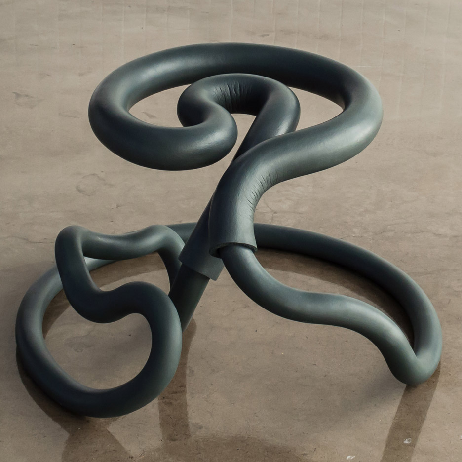 Aranda\Lasch Unveils Loopy Railing Chairs Made Of Metal Pipes
