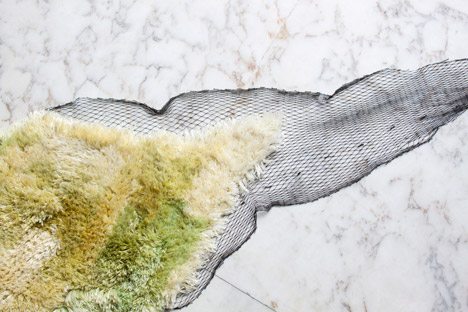 Studio Nienke Hoogvliet Uses Algae Yarn To Create Sea Me Rug