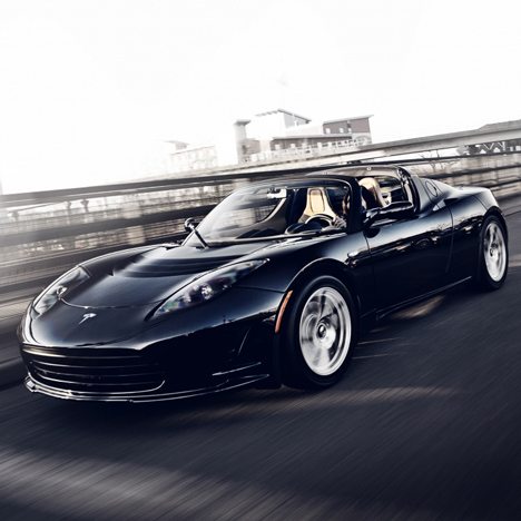 Tesla's Electric Roadster To Travel Over 400 Miles On Single Charge
