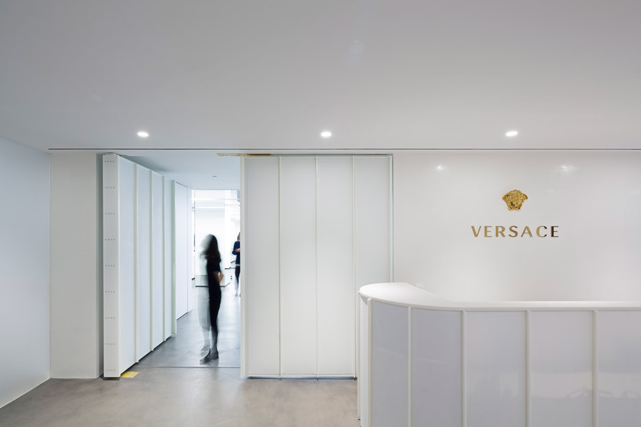 SO-IL Creates Flexible Light-filled Showroom For Versace’s New York Headquarters
