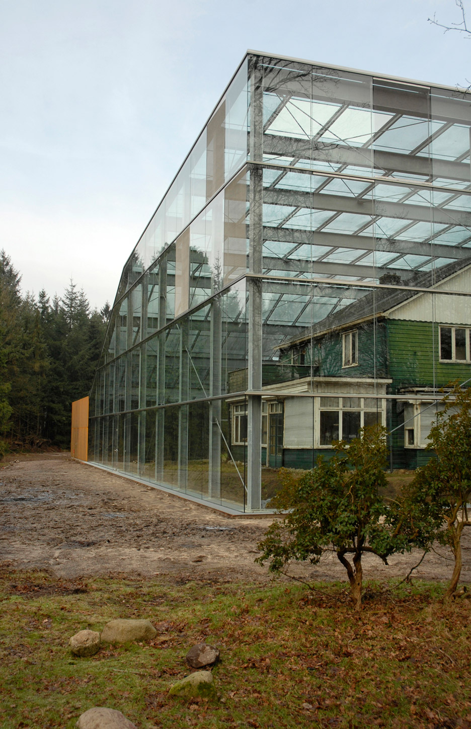 Oving Architecten Shrouds Concentration Camp House In Glass As A Memorial To The Holocaust