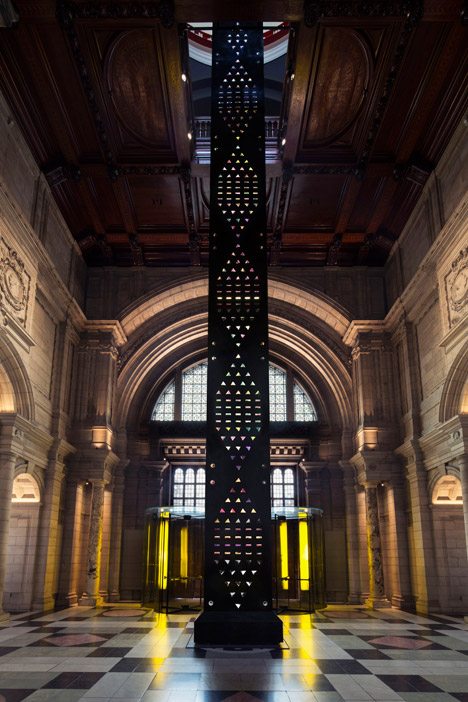 Kim Thomé Installs Giant Crystal Zoetrope Inside London’s V&A Museum