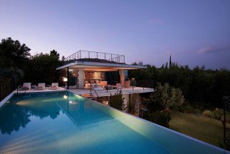 Upgraded House In Saint-Tropez Embracing A Rich Natural Landscape