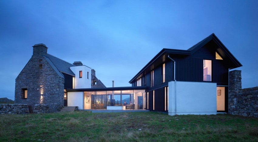 Sprawling Home in Scotland Integrates 18th-Century Ruins