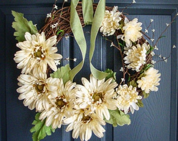Magnificent Door Wreaths For Spring!