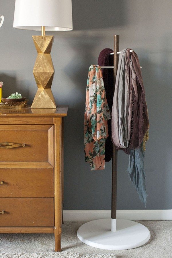DIY Two-Tone Scarf Stand