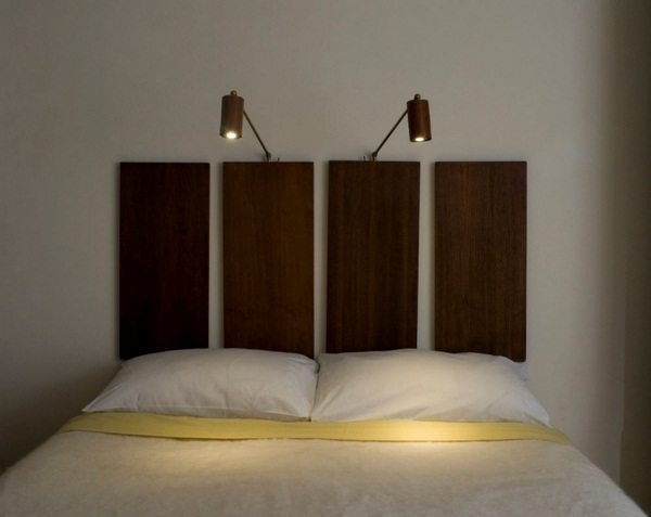 Mount Reading Lamp To The Bed For Modern Bedroom