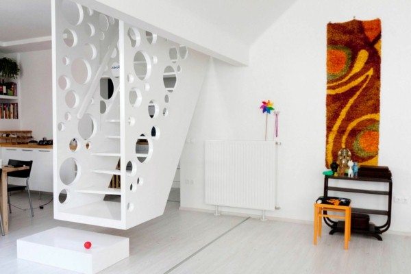 White Stairs – Simple And Minimalist Unit!