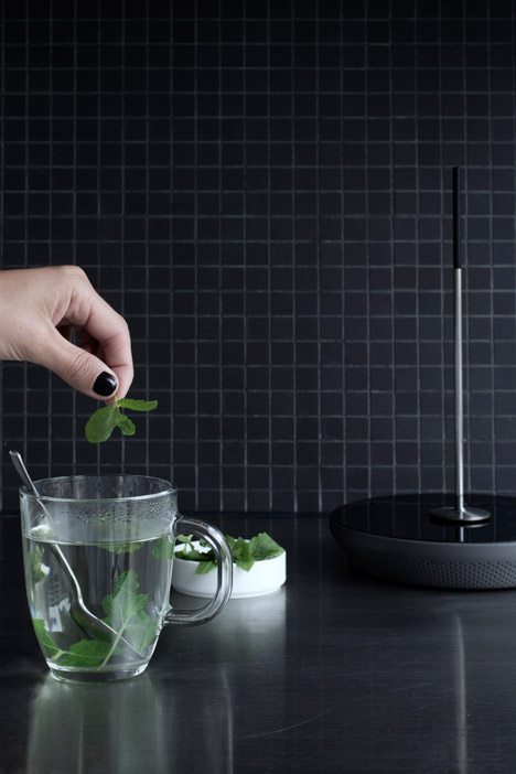 Miito By Nils Chudy Is An Energy-saving Alternative To The Kettle