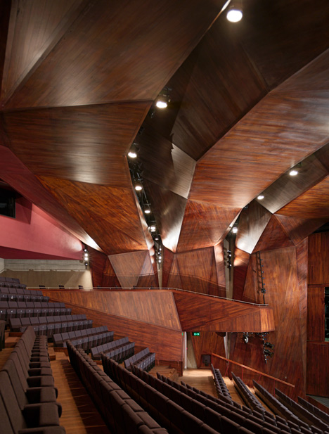 Lyric Theatre by O'Donnell and Toumey