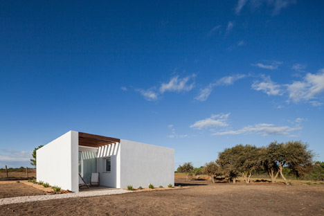 Rural Tourism in Odemira by [i]da arquitectos