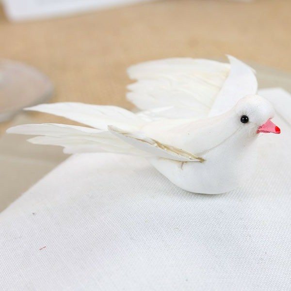 White Dove As Ornaments – 24 Images